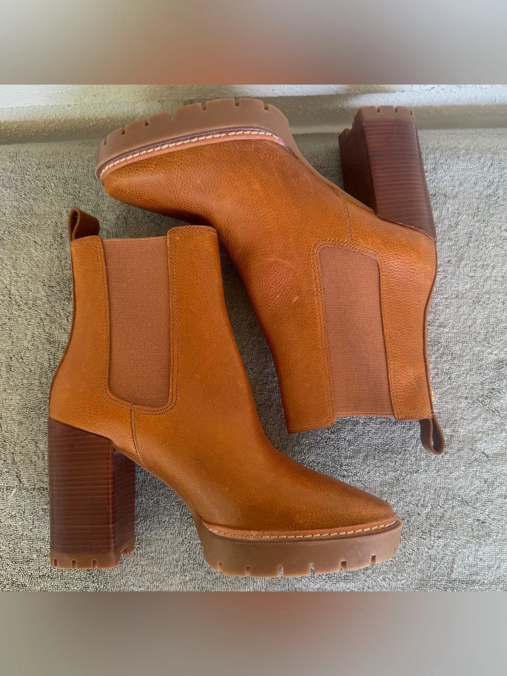 TORY BURCH CARSON LUG SOLE ANKLE BOOT Toasted Caramel Size 8